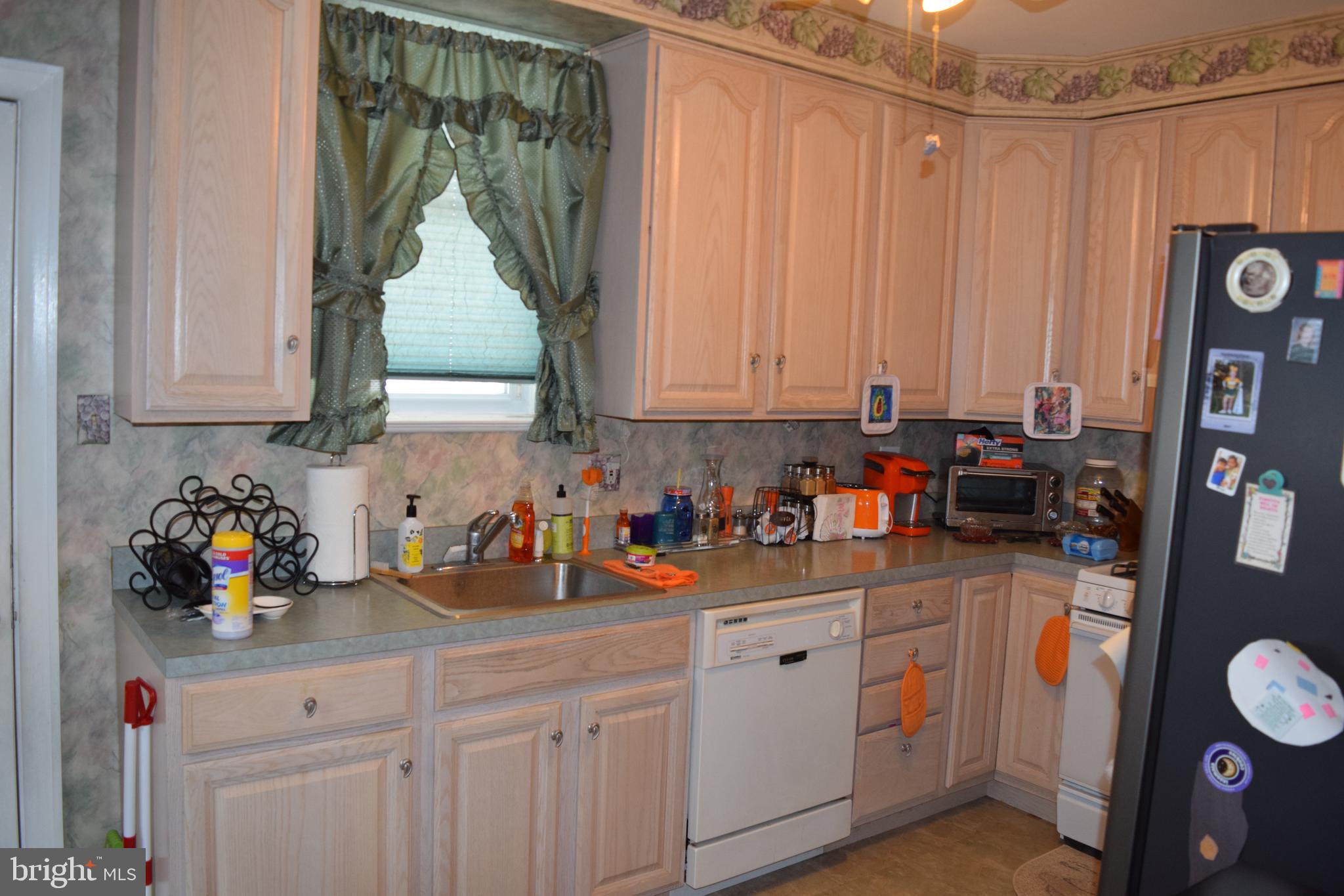 2113 Ripley Street Philadelphia, PA 19152 - Photo 6 of 20 Gallery Image 6