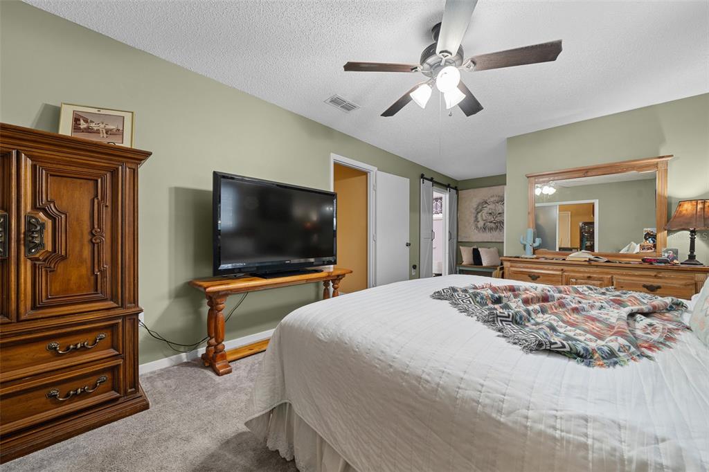 10821 Southwest 87th Terrace Ocala, FL 34481 - Photo 15 of 43