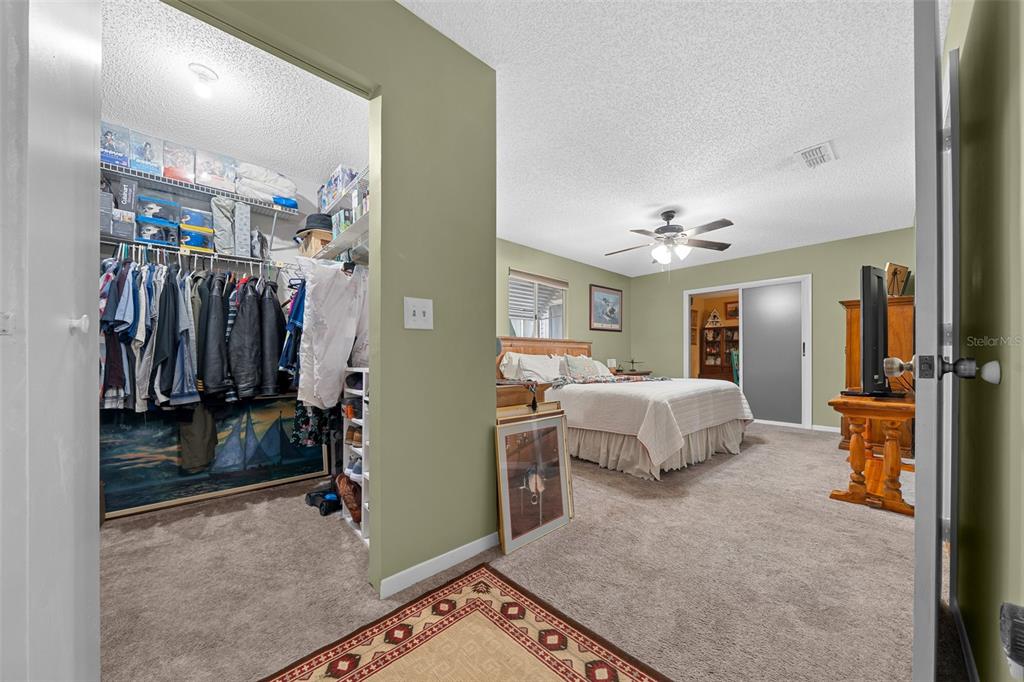 10821 Southwest 87th Terrace Ocala, FL 34481 - Photo 16 of 43