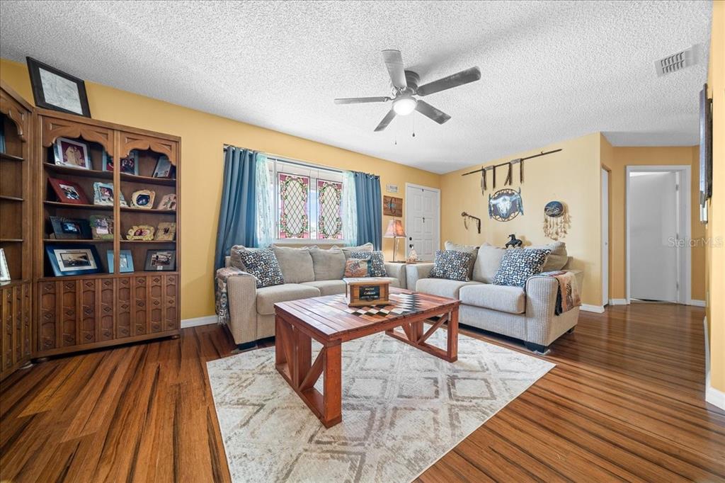10821 Southwest 87th Terrace Ocala, FL 34481 - Photo 7 of 43
