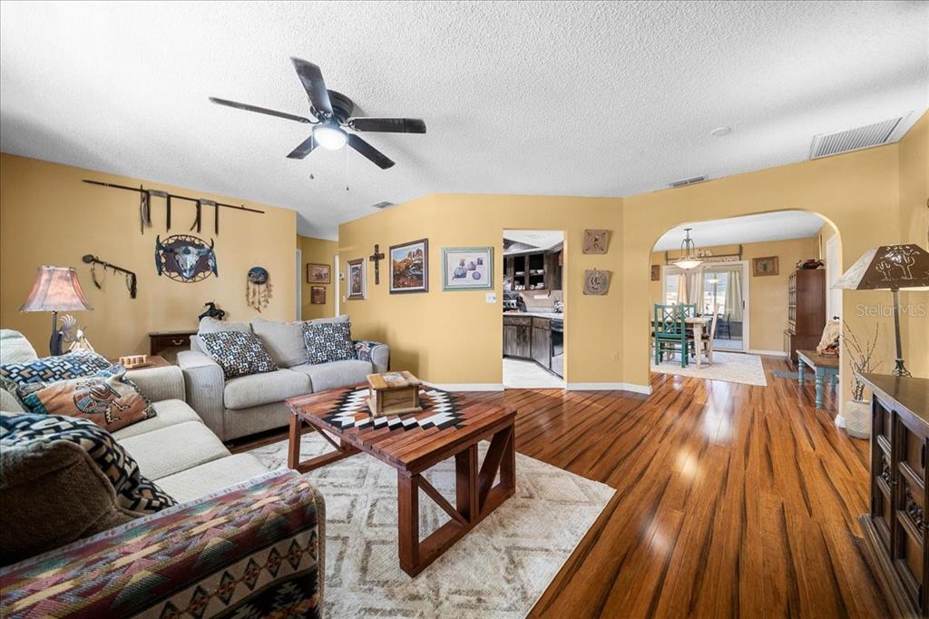 10821 Southwest 87th Terrace Ocala, FL 34481 - Photo 9 of 43
