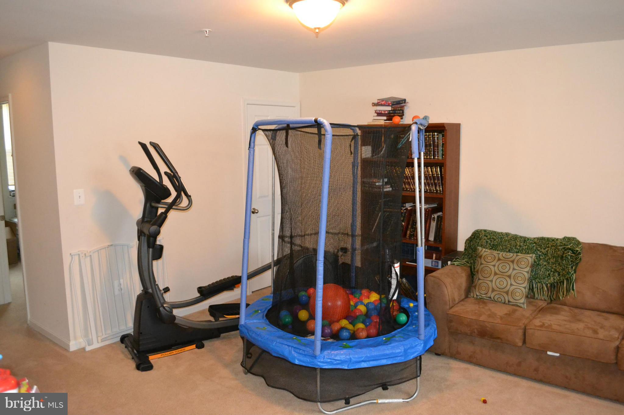 3608 Bancroft Road Baltimore, MD 21215 - Photo 14 of 18 Family room #2