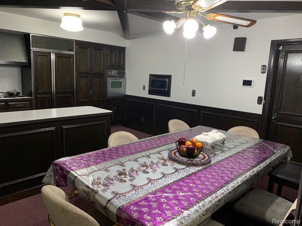 29291 Ridgefield Avenue Warren, MI 48088 - Photo 9 of 24 Kitchen-Dinning.jpg