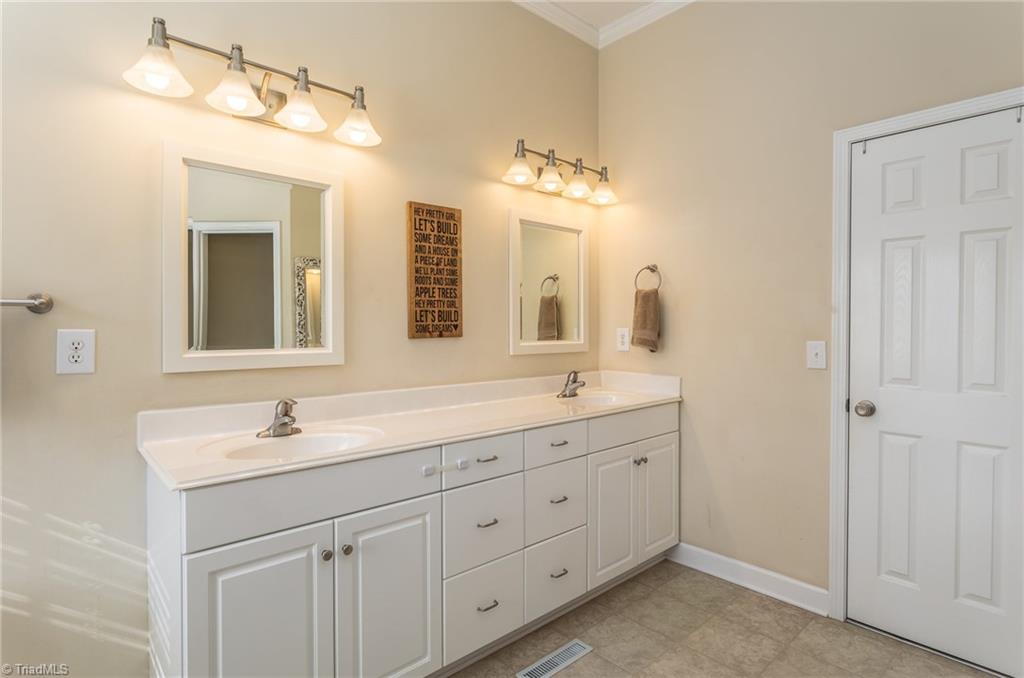 112 Ridge Drive Lexington, NC 27295 - Photo 16 of 31 Gallery Image 16