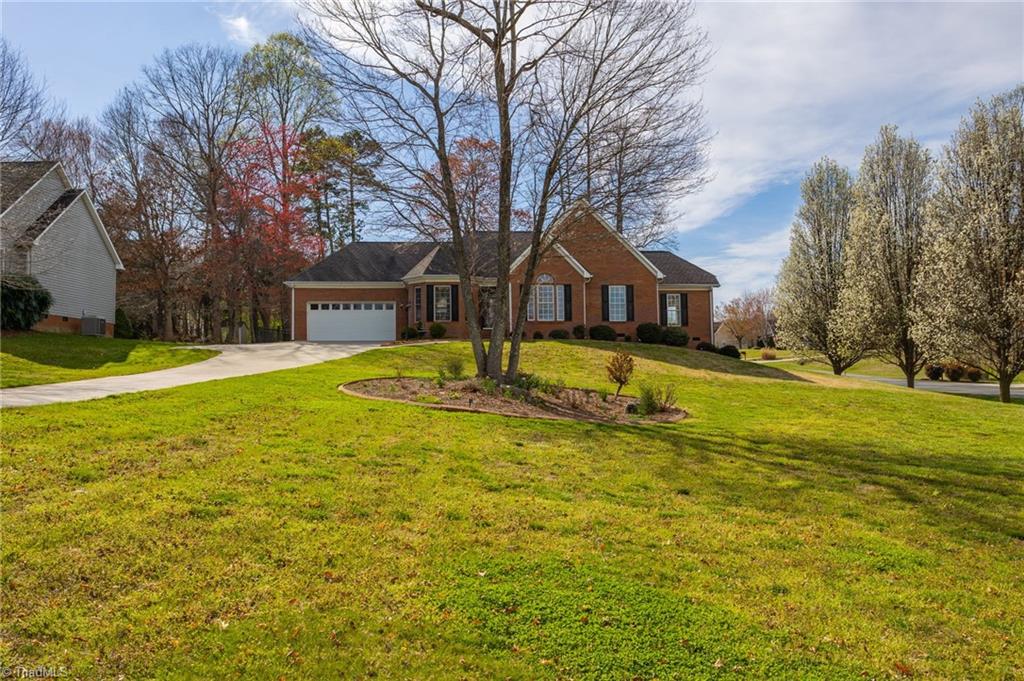 112 Ridge Drive Lexington, NC 27295 - Photo 2 of 31 Gallery Image 2