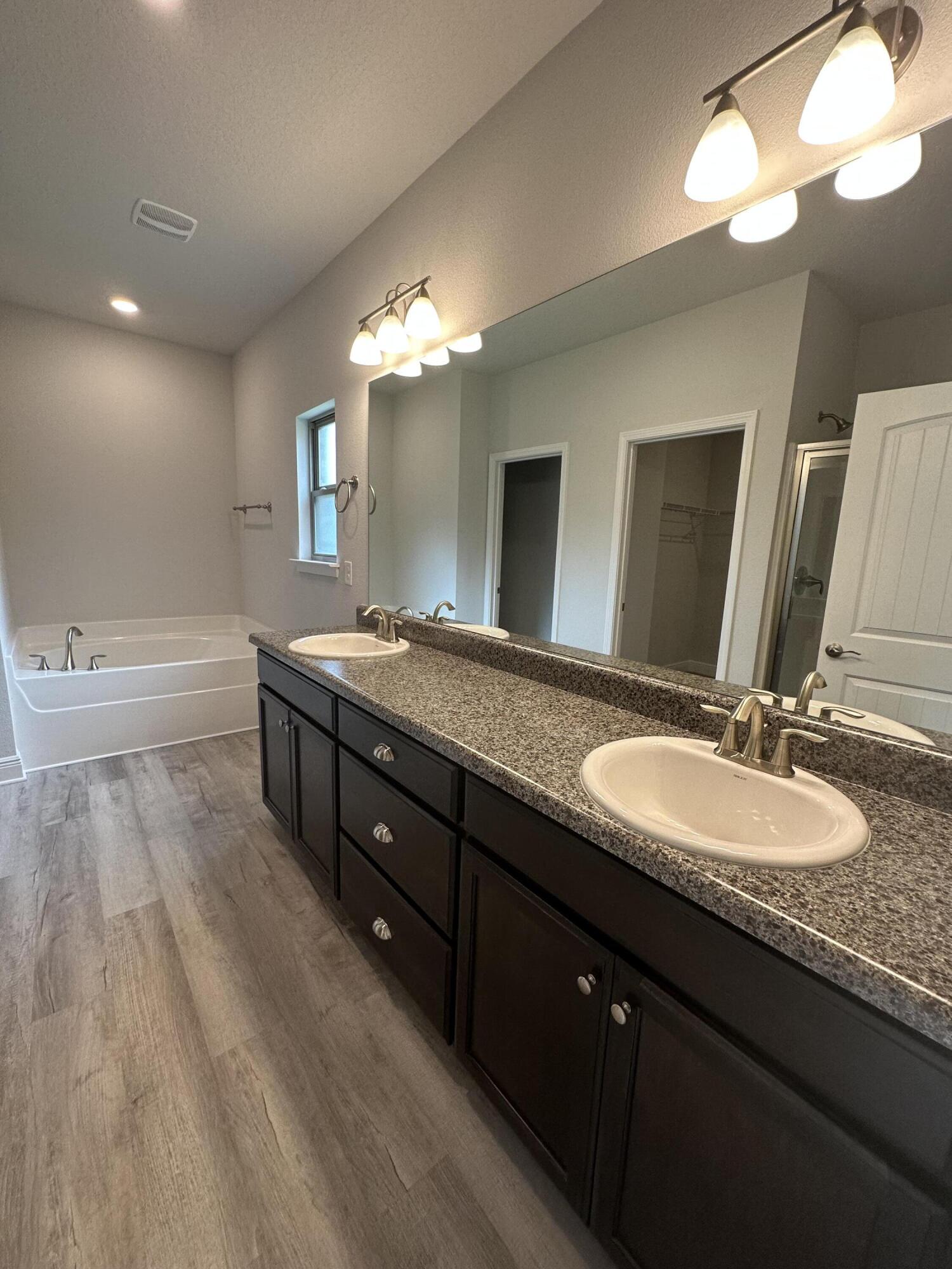 140 Ridgeway Circle Crestview, FL 32536 - Photo 14 of 26 IMG_6178