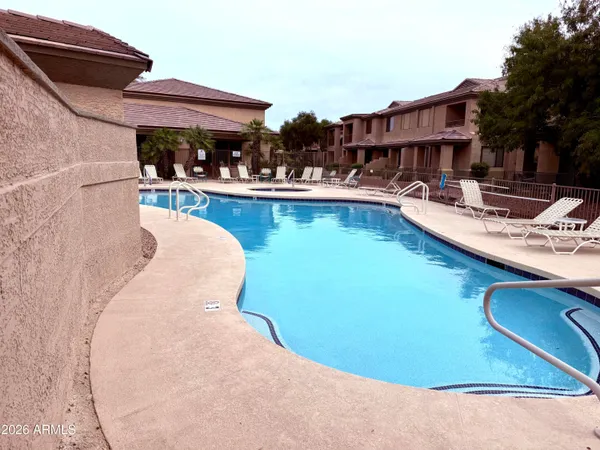 $2,700 | 705 West Queen Creek Road, Unit 2114, Chandler, AZ 85248