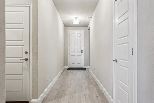 $2,100 | 1304 Beach Drive, Pelican Bay, TX 76020