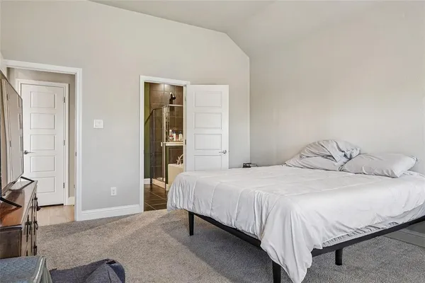 $2,100 | 1304 Beach Drive, Pelican Bay, TX 76020