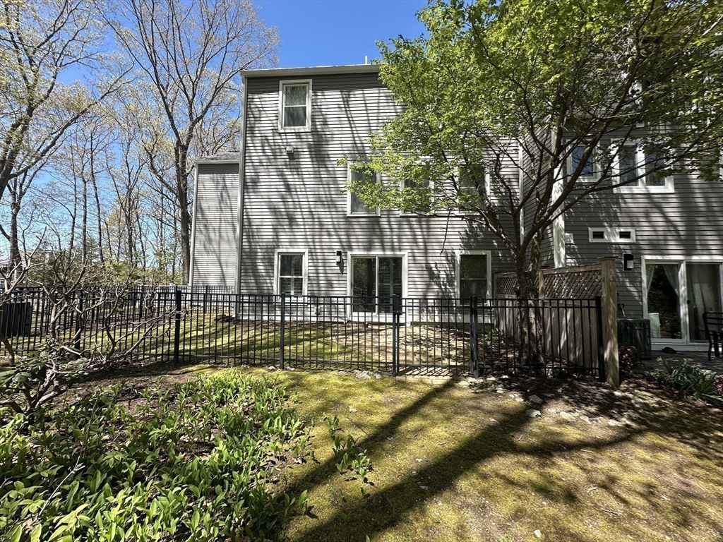 96 Anderer Lane, Unit 5 Boston, MA 02132 - Photo 25 of 28