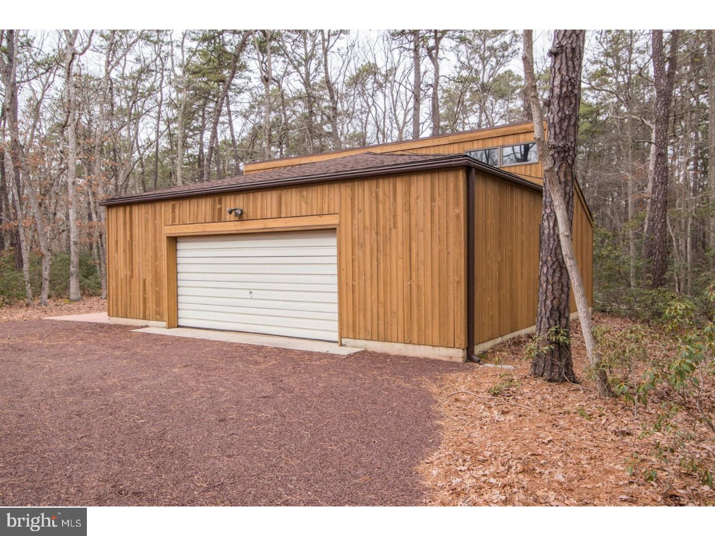 839 Powell Road Tabernacle, NJ 08088 - Photo 23 of 25 Garage