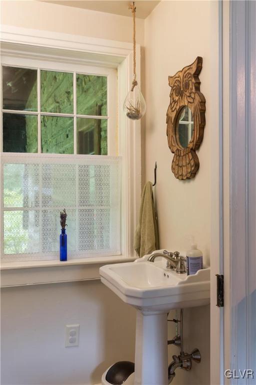 605 Kressman Road Easton, PA 18042 - Photo 23 of 26 Gallery Image 23