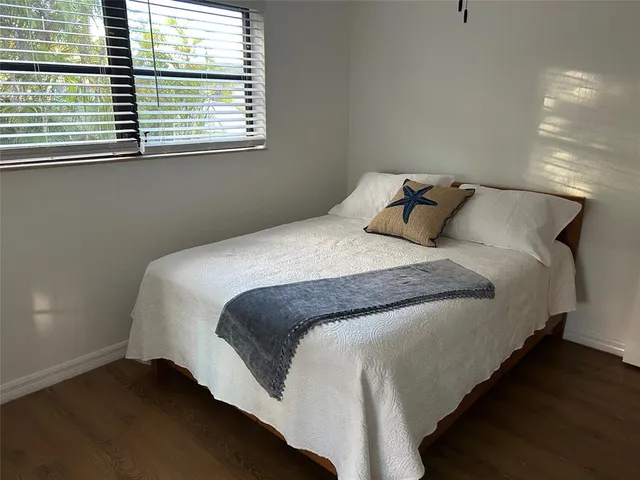 $10,000 | 4431 Northeast 28th Avenue, Lighthouse Point, FL 33064