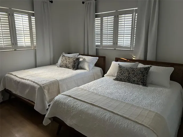 $10,000 | 4431 Northeast 28th Avenue, Lighthouse Point, FL 33064