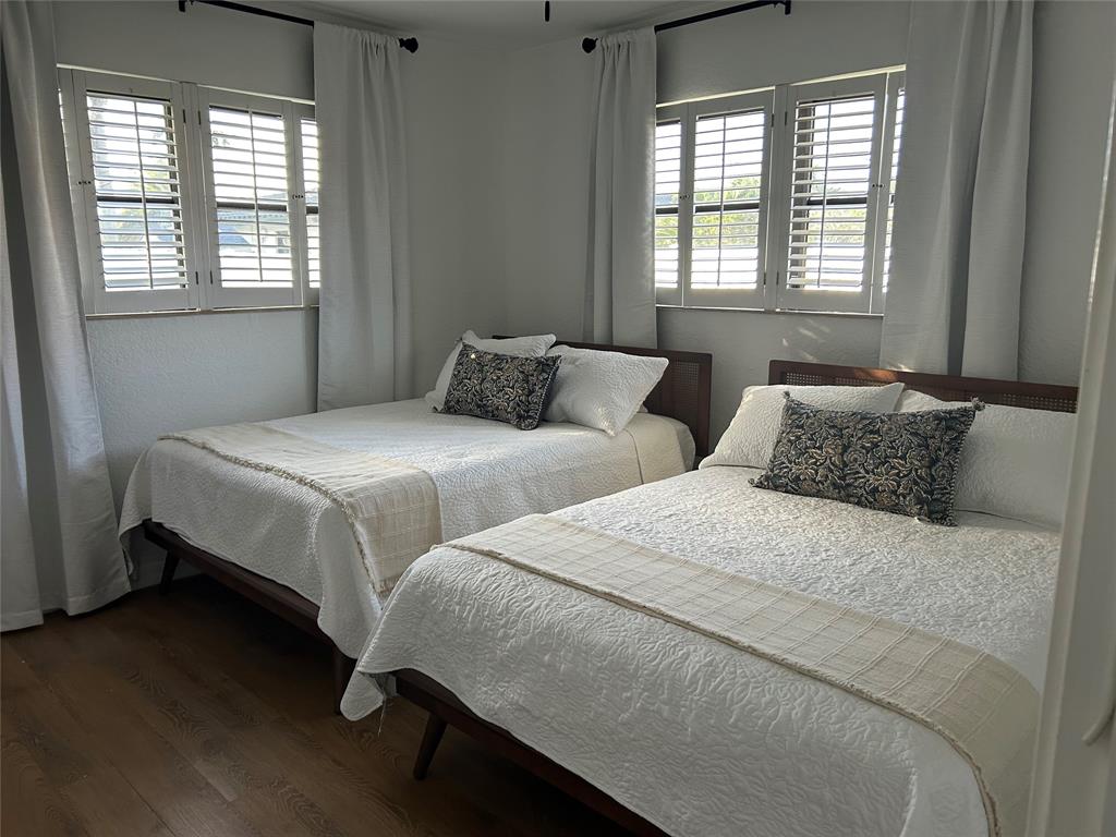 4431 Northeast 28th Avenue Lighthouse Point, FL 33064 - Photo 18 of 32