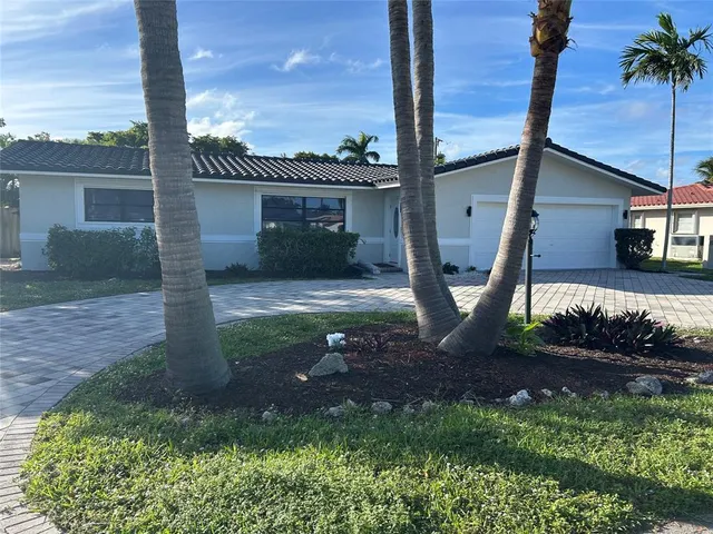 $10,000 | 4431 Northeast 28th Avenue, Lighthouse Point, FL 33064