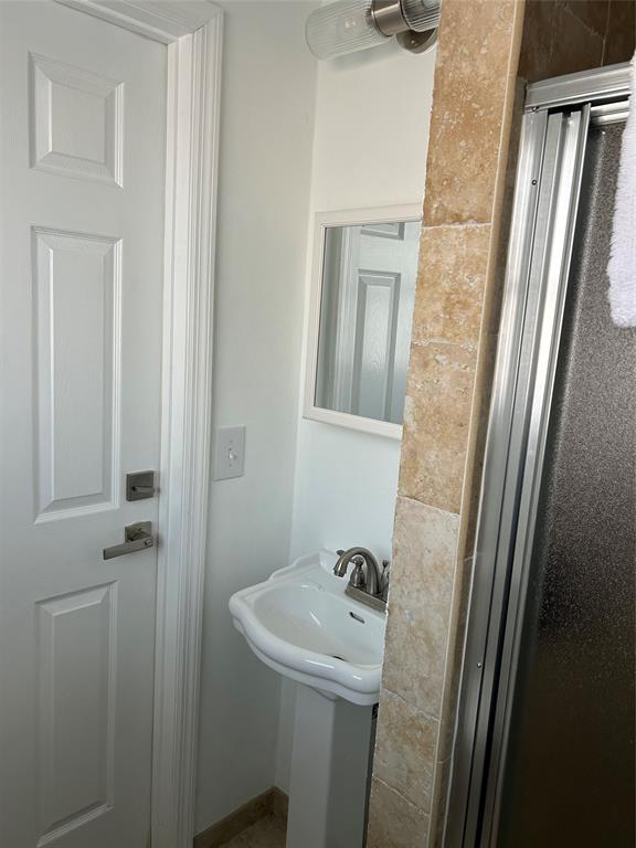 4431 Northeast 28th Avenue Lighthouse Point, FL 33064 - Photo 23 of 32