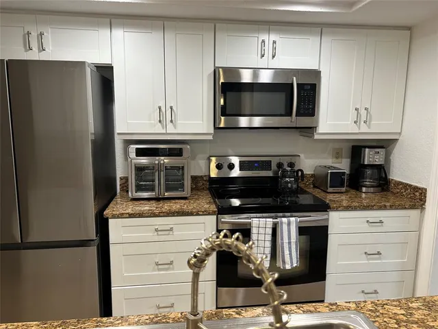 $10,000 | 4431 Northeast 28th Avenue, Lighthouse Point, FL 33064