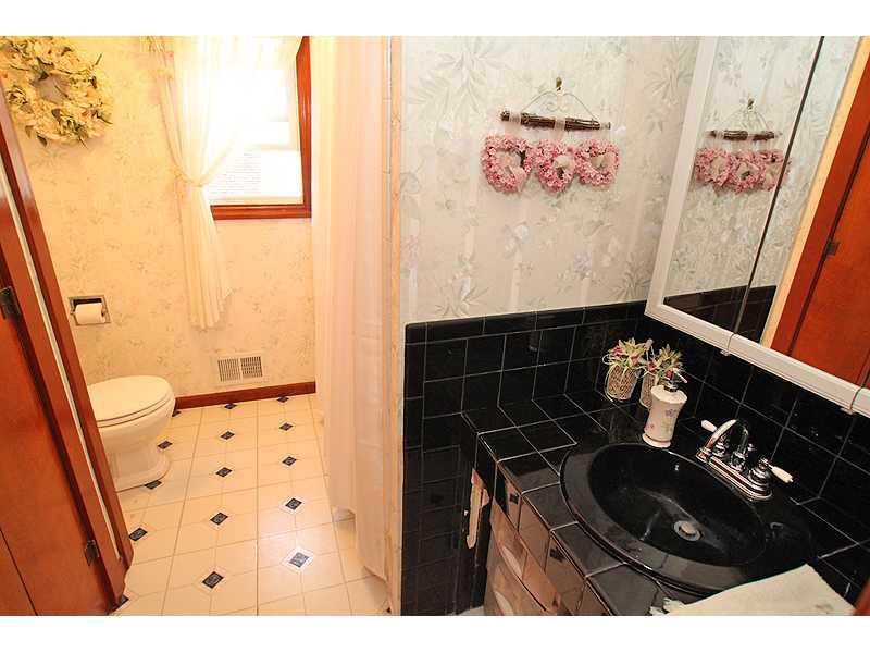 4488 Cold Spring Road Indianapolis, IN 46228 - Photo 10 of 14 Gallery Image 10
