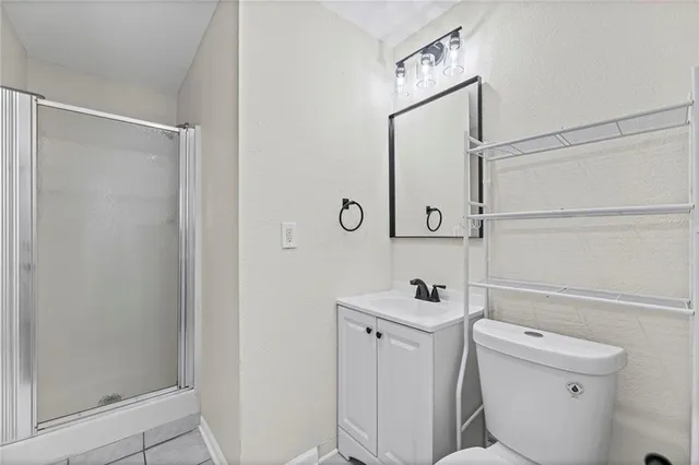 $300,000 | 13305 West 51st Street, Shawnee, KS 66216