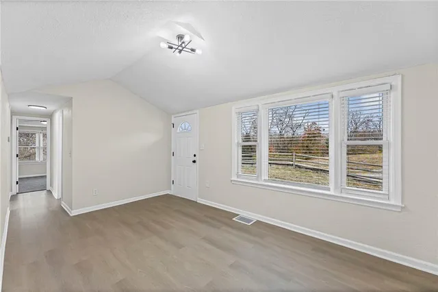 $300,000 | 13305 West 51st Street, Shawnee, KS 66216