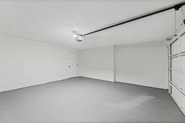 $300,000 | 13305 West 51st Street, Shawnee, KS 66216