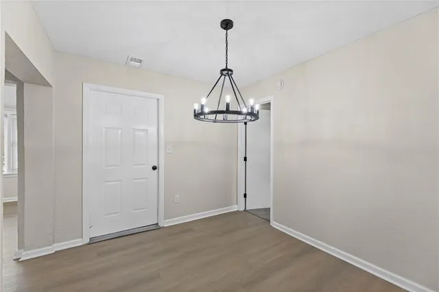 $300,000 | 13305 West 51st Street, Shawnee, KS 66216