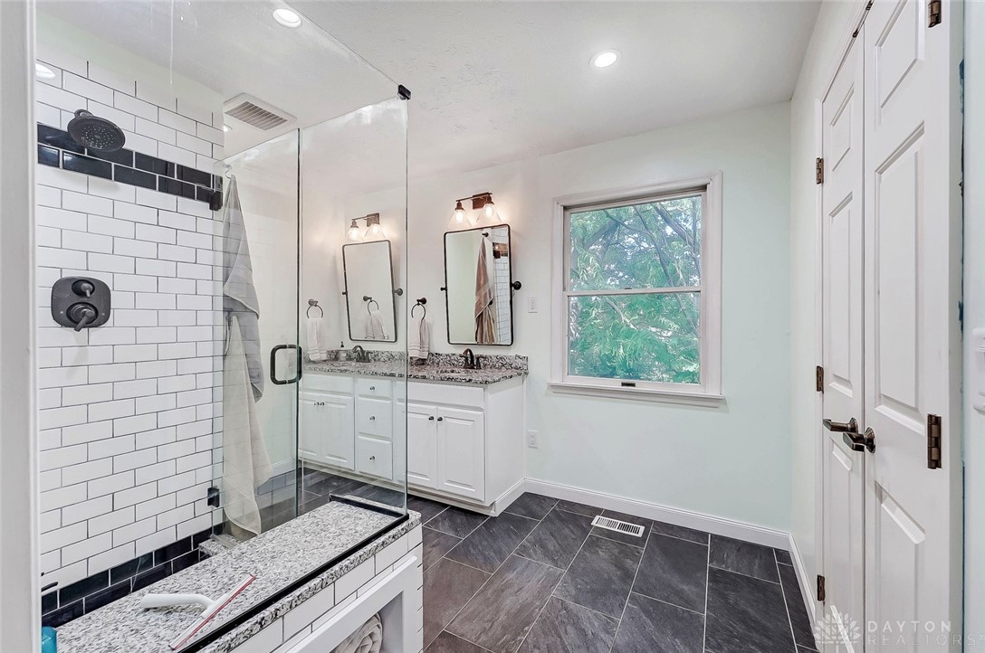 10067 Simms Station Road Dayton, OH 45458 - Photo 31 of 55 Gallery Image 31