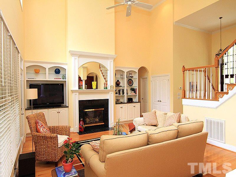 4804 Sweet Chestnut Lane Raleigh, NC 27610 - Photo 3 of 13 Gallery Image 3