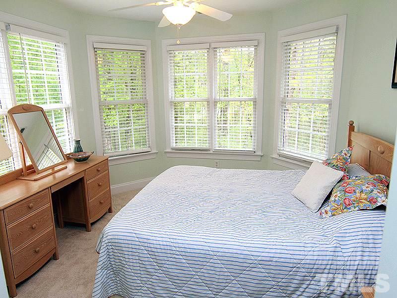 4804 Sweet Chestnut Lane Raleigh, NC 27610 - Photo 9 of 13 Gallery Image 9