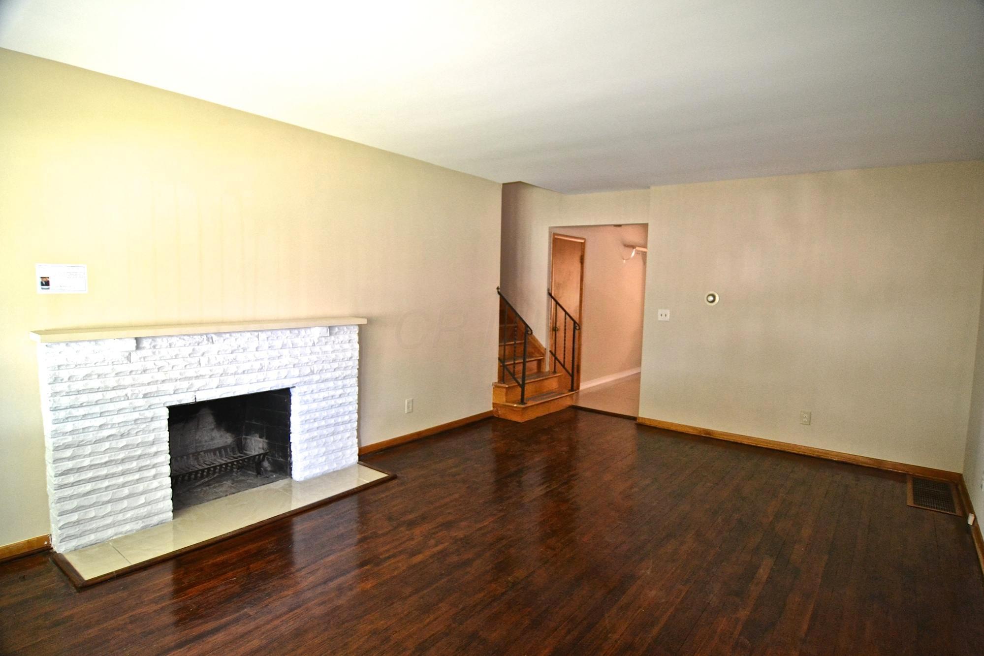 2874 Mt Holyoke Road, Unit 76 Columbus, OH 43221 - Photo 2 of 13