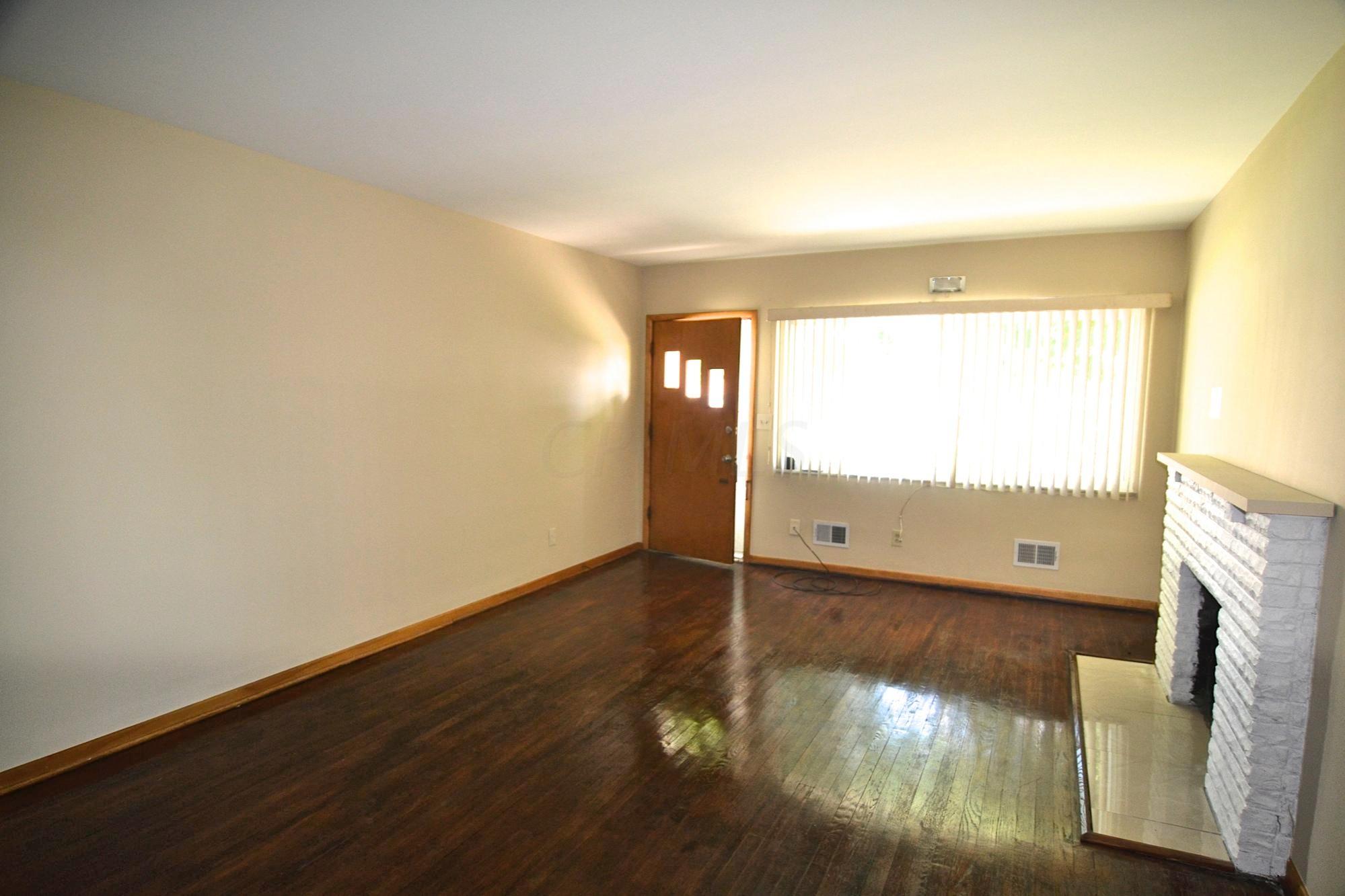2874 Mt Holyoke Road, Unit 76 Columbus, OH 43221 - Photo 3 of 13