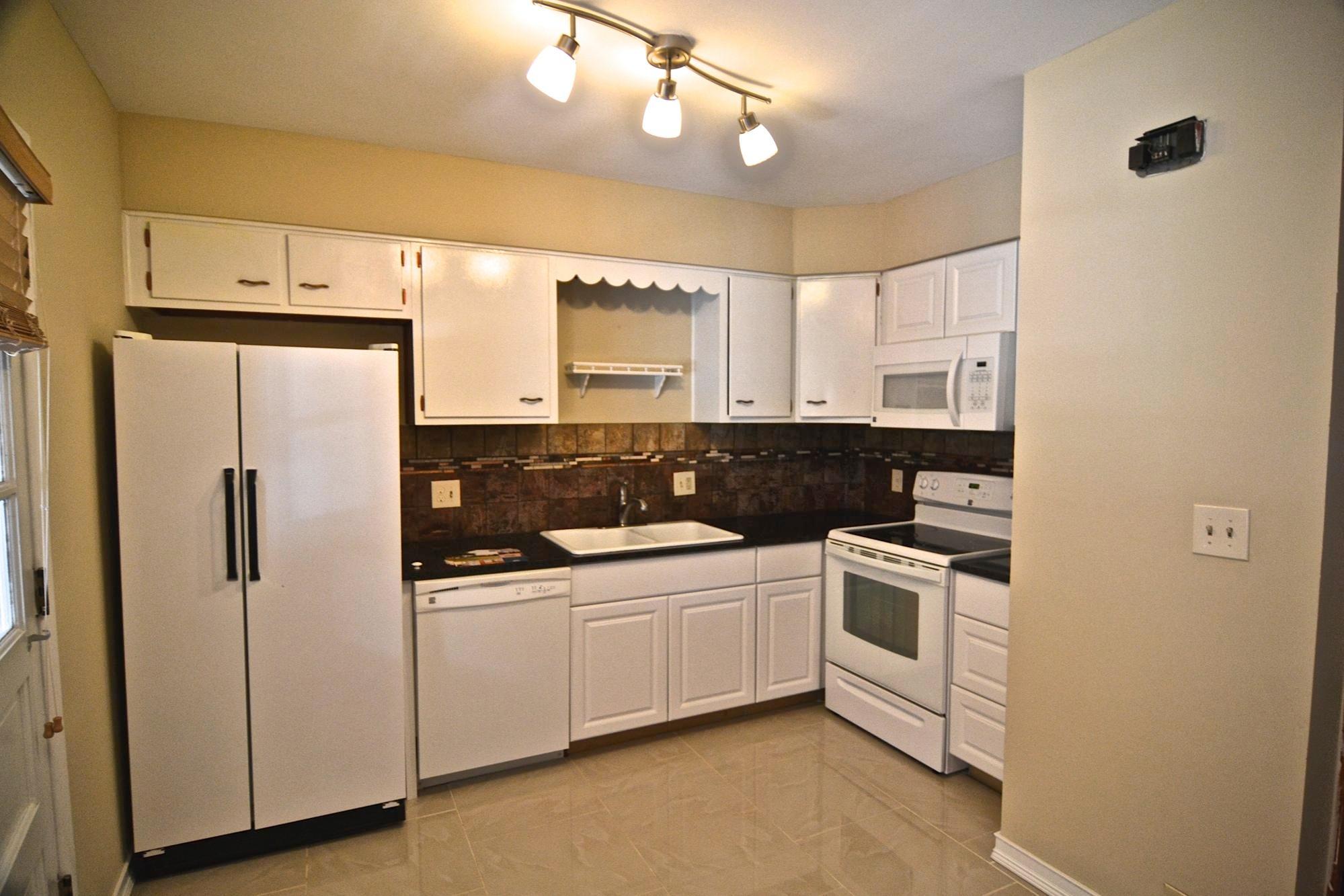 2874 Mt Holyoke Road, Unit 76 Columbus, OH 43221 - Photo 4 of 13