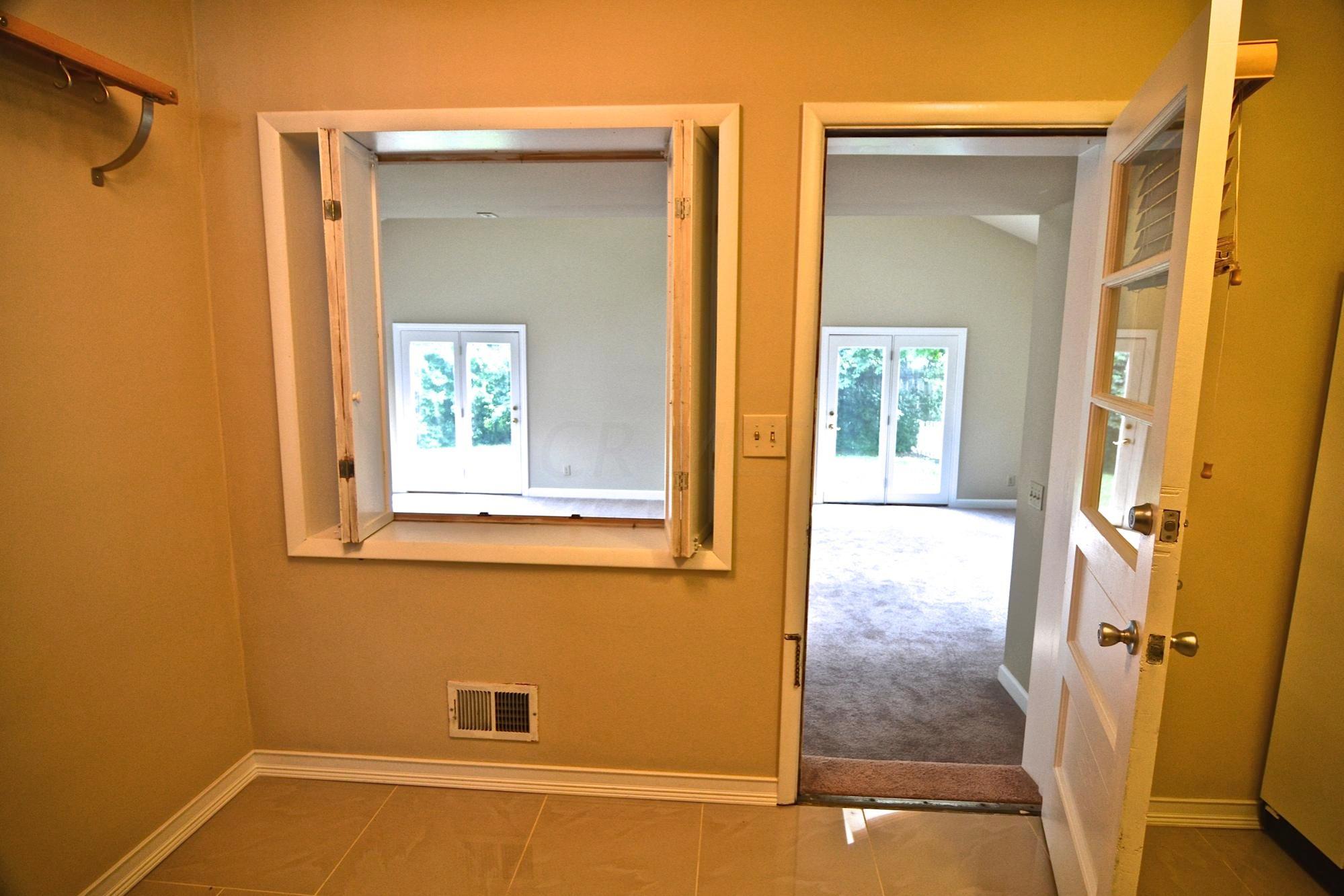 2874 Mt Holyoke Road, Unit 76 Columbus, OH 43221 - Photo 9 of 13