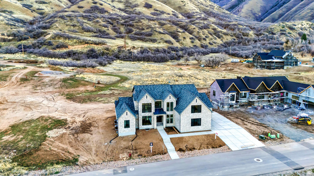 764 North 2000 East Mapleton, UT 84664 - Photo 7 of 58