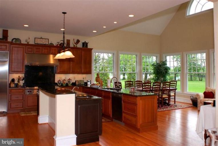 25864 Royal Oak Road Newcomb, MD 21653 - Photo 4 of 17 Kitchen