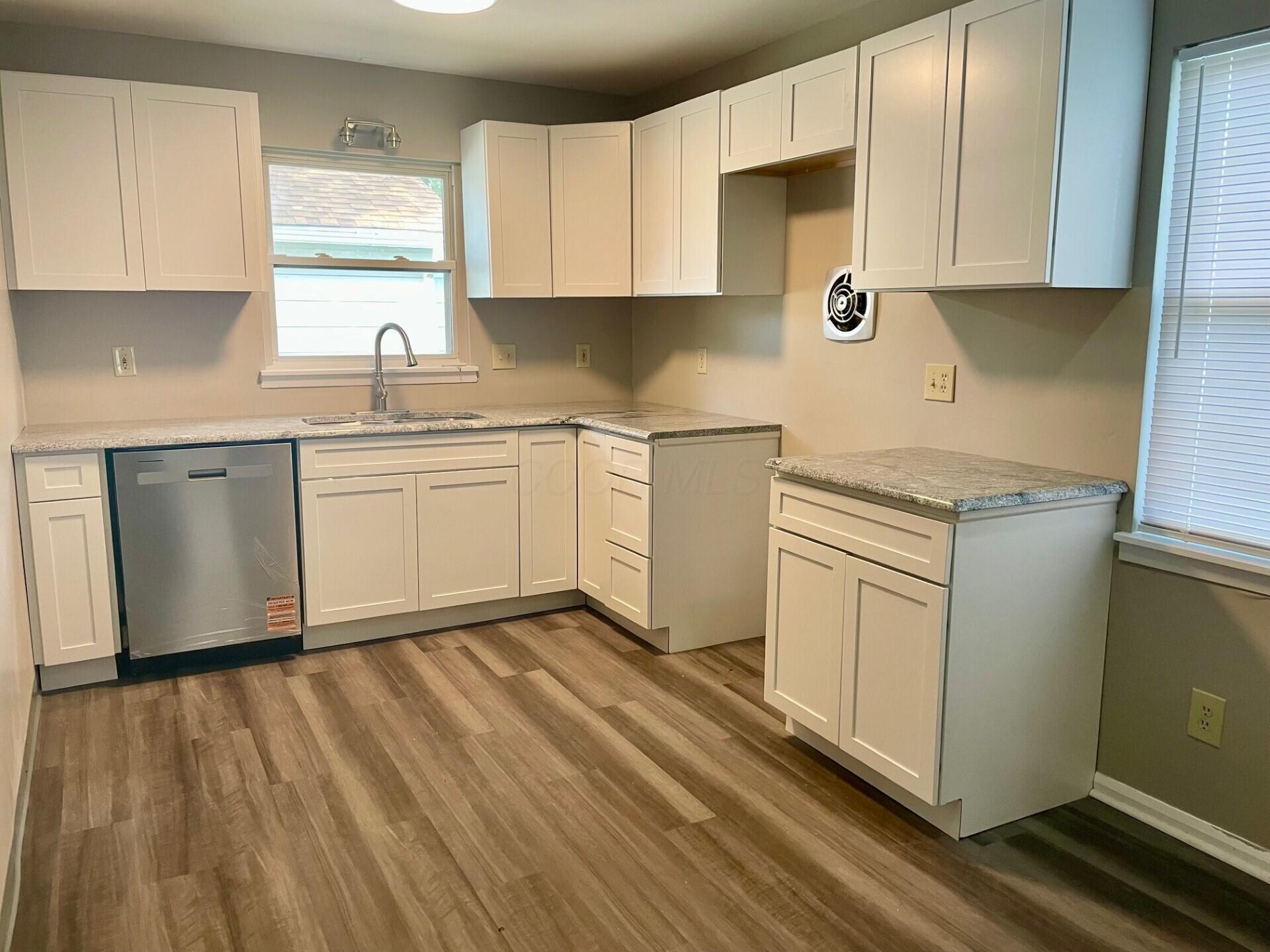 2856 Eastminster Road Columbus, OH 43209 - Photo 6 of 14