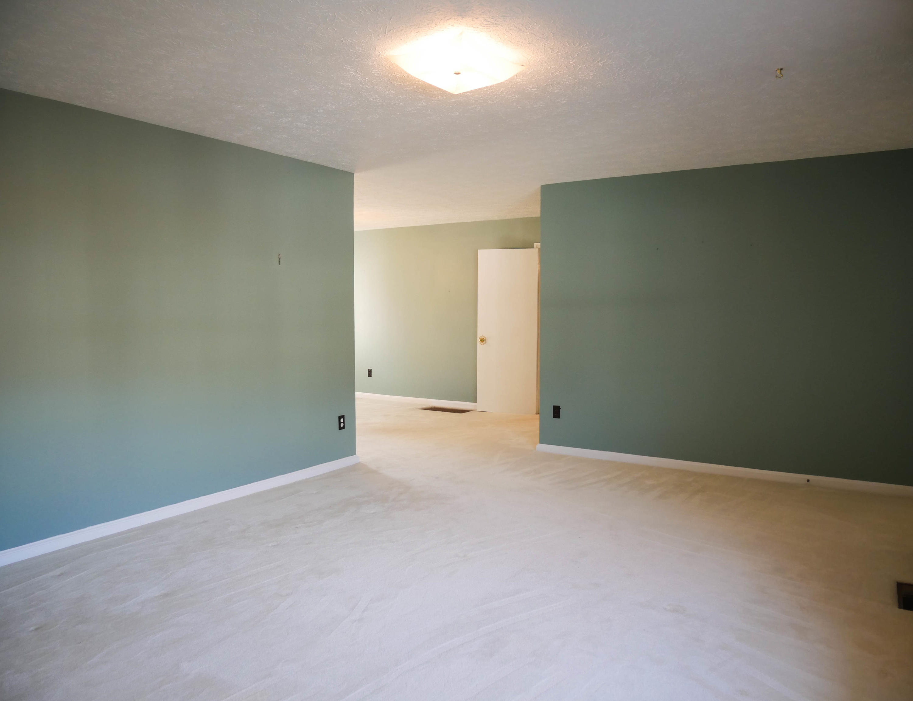 415 Ridgeview Drive Clinton, TN 37716 - Photo 8 of 28 P1020531