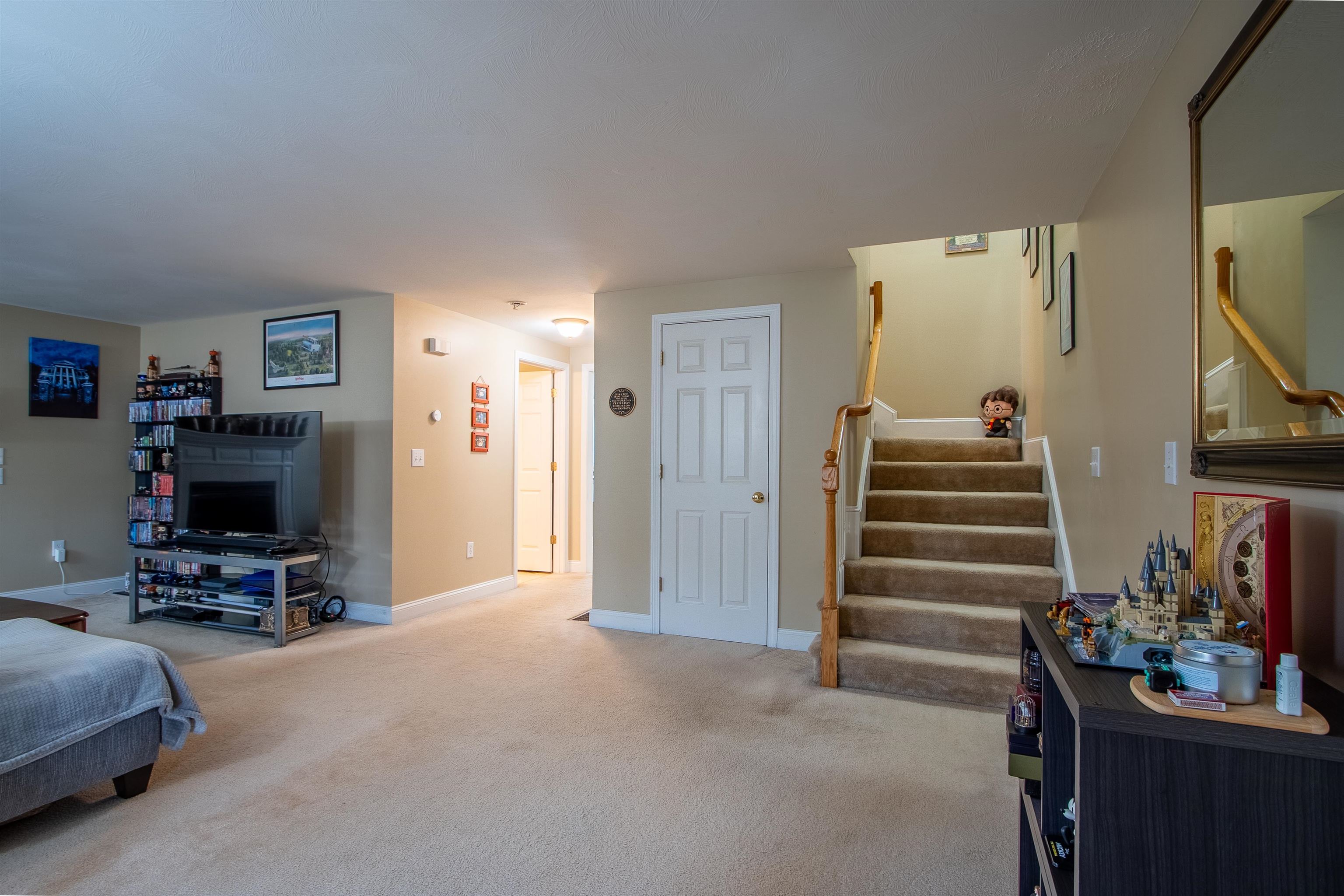 61 Marathon Way Manchester, NH 03109 - Photo 16 of 22