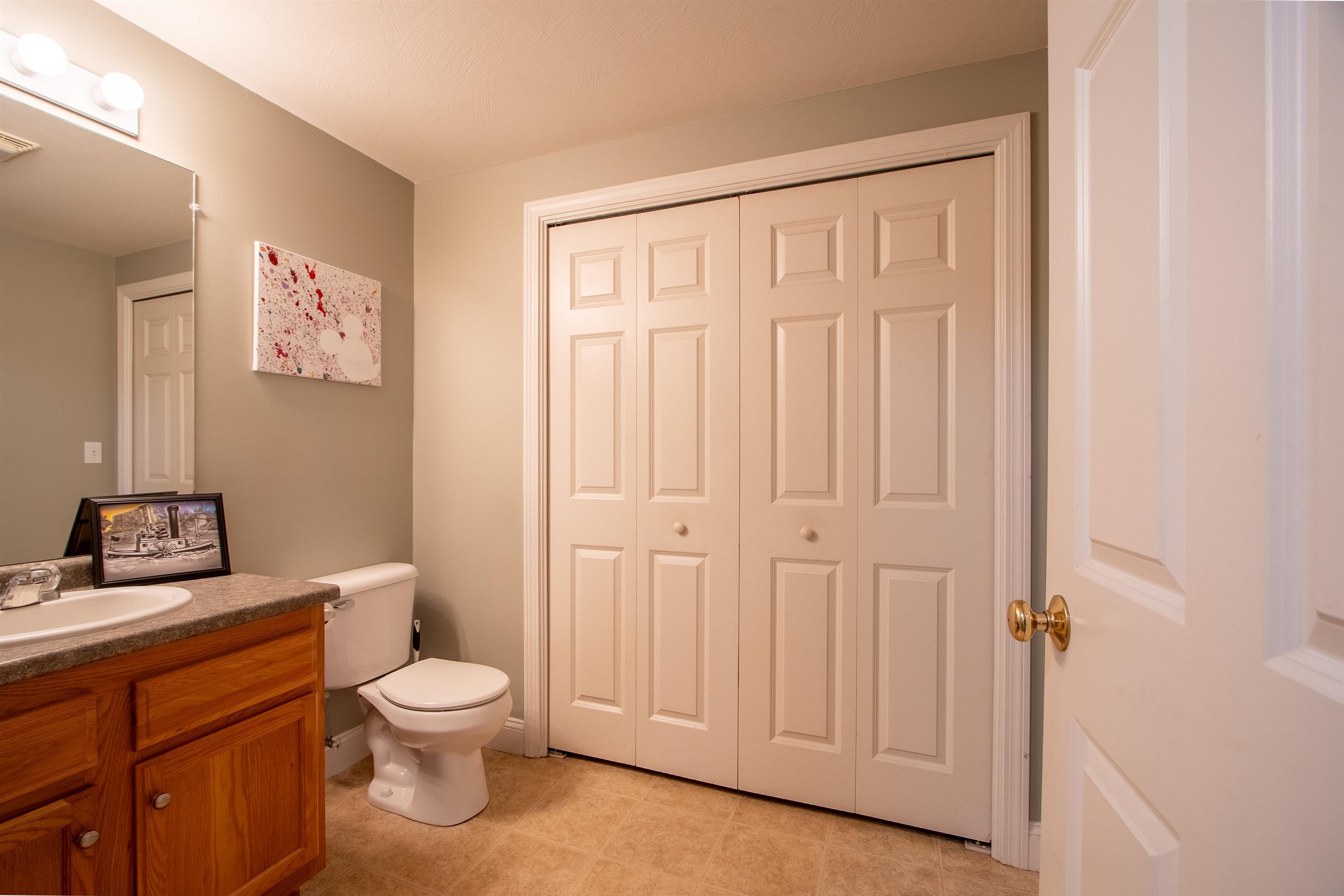 61 Marathon Way Manchester, NH 03109 - Photo 17 of 22