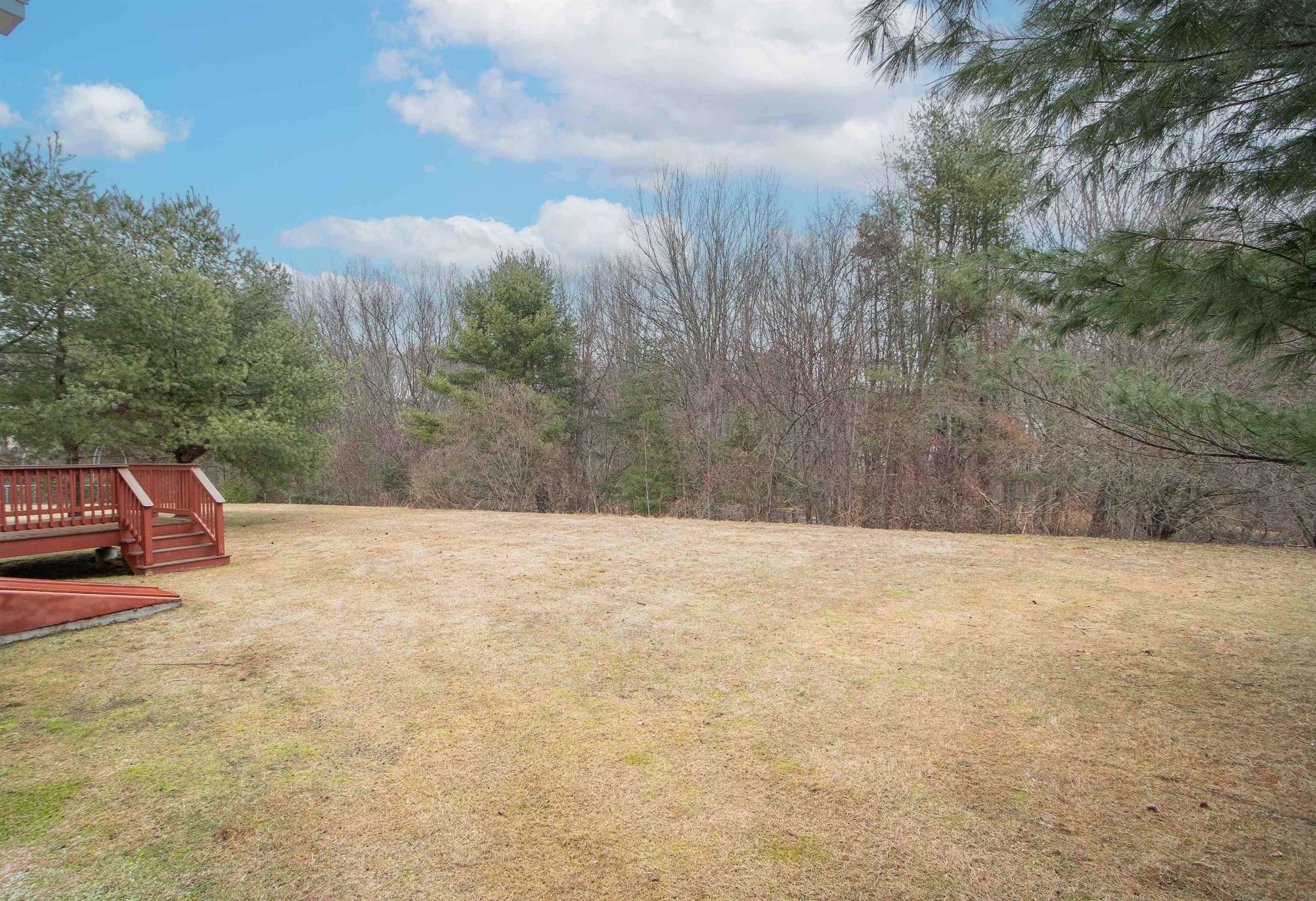 61 Marathon Way Manchester, NH 03109 - Photo 4 of 22