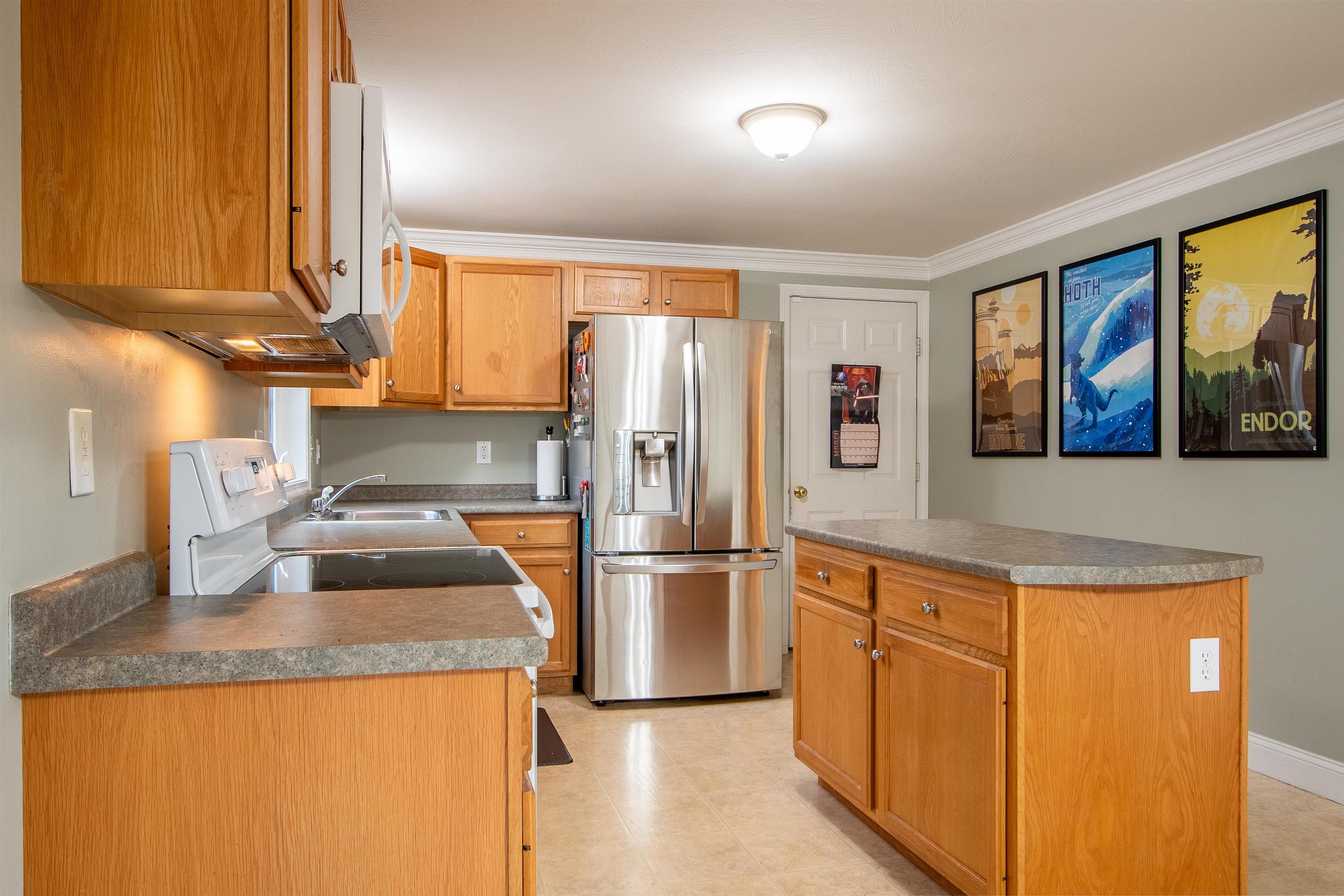 61 Marathon Way Manchester, NH 03109 - Photo 9 of 22