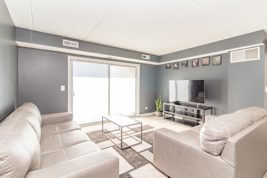 814 North River Road, Unit 2D Mount Prospect, IL 60056 - Photo 2 of 15 Gallery Image 2