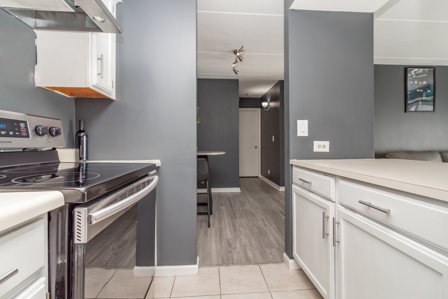 814 North River Road, Unit 2D Mount Prospect, IL 60056 - Photo 7 of 15 Gallery Image 7