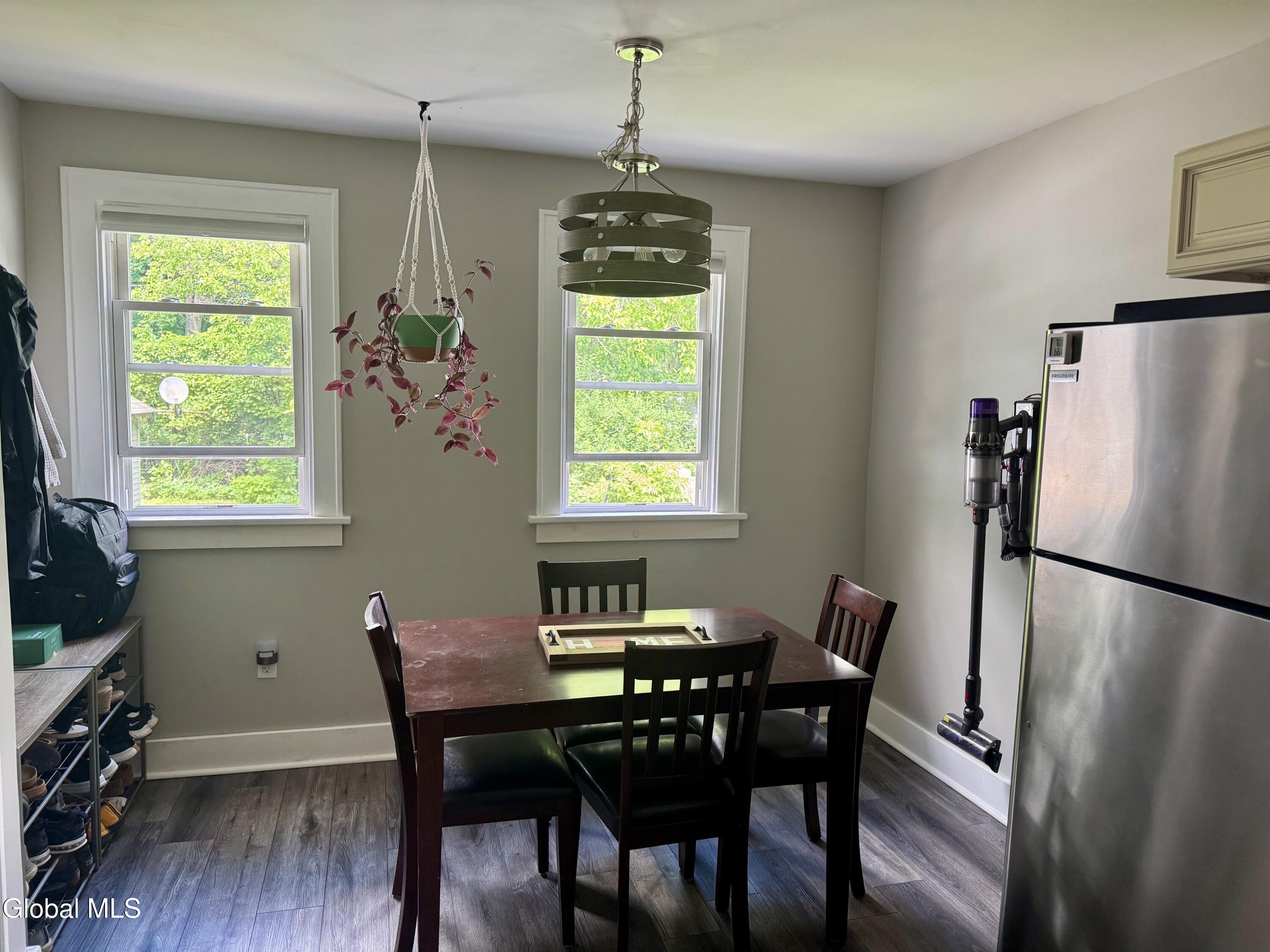 13 Knickerbocker Road Scotia, NY 12302 - Photo 8 of 23 kitchen