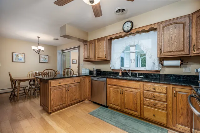 $247,500 | 1517 Sharon Road, Streator, IL 61364