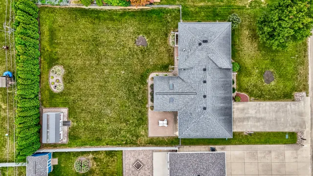 $247,500 | 1517 Sharon Road, Streator, IL 61364