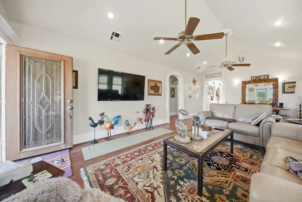 $525,000 | 1804 Farm To Market Road 109, New Ulm, TX 78950