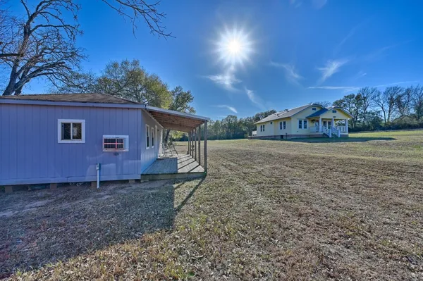 $525,000 | 1804 Farm To Market Road 109, New Ulm, TX 78950
