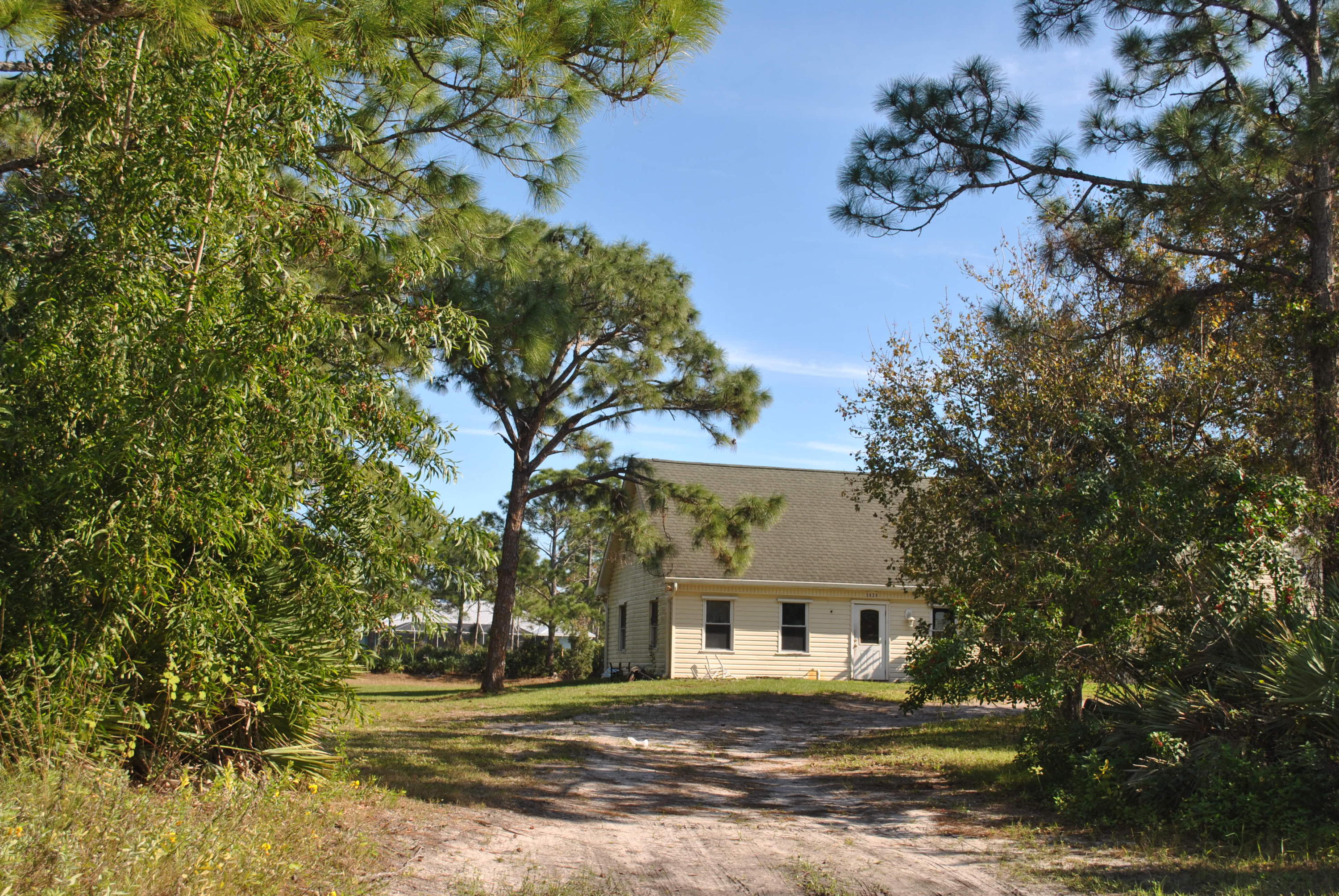 2439 Dyer Road Fort Pierce, FL 34952 - Photo 2 of 8 DSC_5709